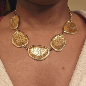 Gold/yellow costume jewelry necklace
